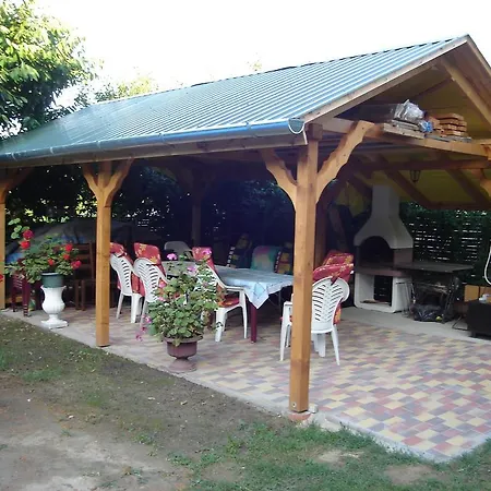 Nyitrai Apartment Balatonfoldvar